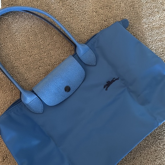 Longchamp Handbags - Longchamp Tote Bag